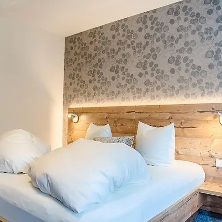 Linde 3* Hofstetten (Baden-Wurttemberg)